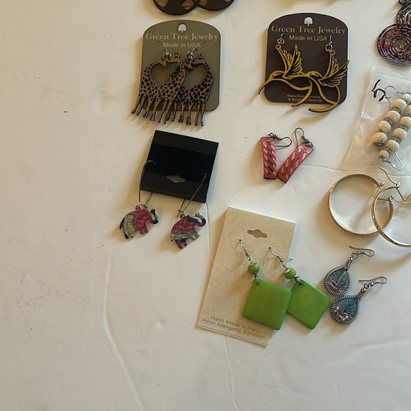 Earrings Lot- 17 Pairs New - Picture 5 of 8